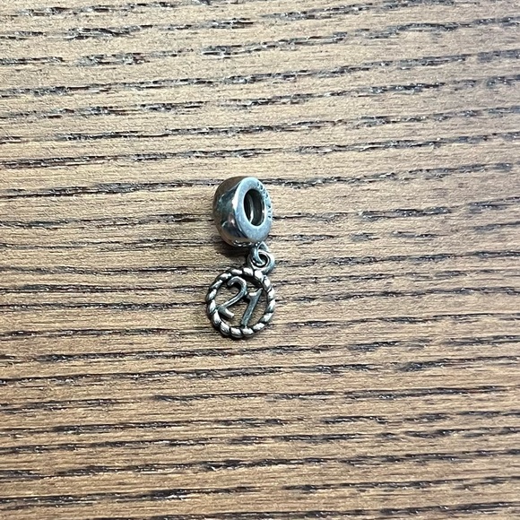 Pandora Charm - 21 - Picture 1 of 1